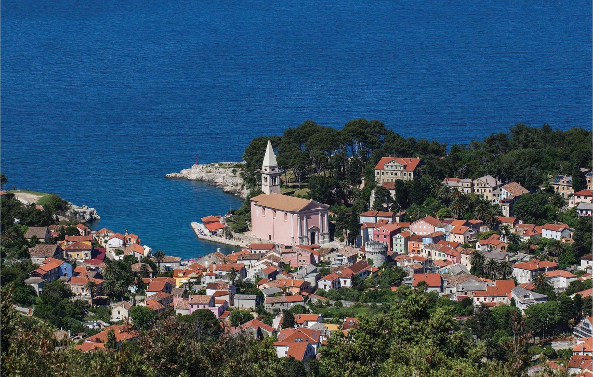 Lovely Apartment In Veli Losinj With Kitchen מראה חיצוני תמונה